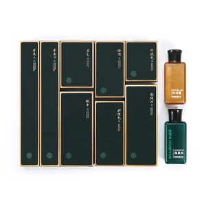 Ensemble d'articles de toilette jetables pour chambre personnalisée de luxe avec brosse à dents, shampoing, <span class=keywords><strong>gel</strong></span> <span class=keywords><strong>douche</strong></span>, fournitures pour hôtels et restaurants - Product Image 1