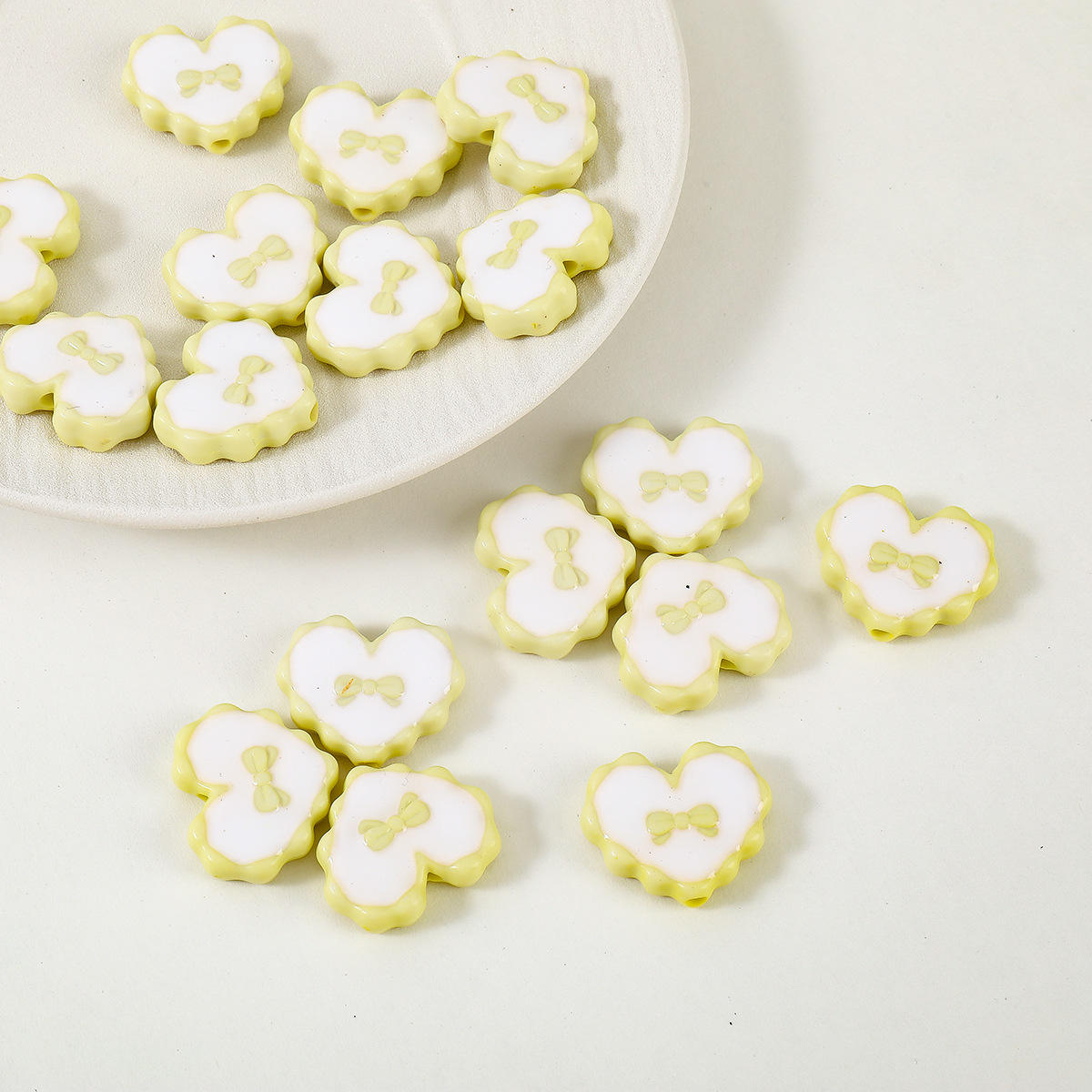 สีเหลือง