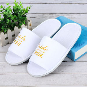 Usa e getta Spa Hotel Party White Velvet Lady LOGO personalizzato ospiti di nozze damigelle d'onore da <span class=keywords><strong>sposa</strong></span> pantofole da donna per la <span class=keywords><strong>sposa</strong></span> - Product Image 2