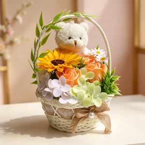 Panier de <span class=keywords><strong>fleurs</strong></span> de savon artisanales en rotin, ours en peluche, 4 couleurs, cadeau de Saint-Valentin, décoration de table pour la maison, vente en gros - Product Image 3