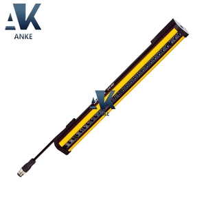 Module de rideau lumineux de sécurité Sick C4C-EC12030A10000 pour automatisation industrielle, récepteur C4-RD SIL 3 24V DC 4,5m à balayage - Product Image 1