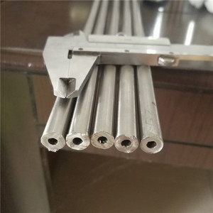 Tubería de Acero Inoxidable 304 sin Costura, Acabado 2B, Estándar ASTM, Sección Redonda, Uso Industrial - Product Image 3