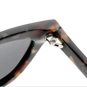 Lunettes de soleil de luxe de marque de créateur, forme carrée écaille de tortue noire, en acétate de haute qualité, légères, monture intégrale, protection UV400, unisexe - Product Image 3