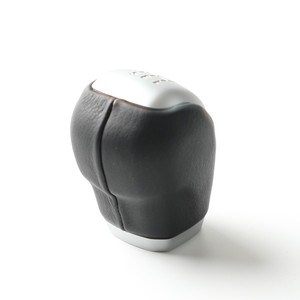 レンジローバーEVOQUEマニュアルブラックレザーギア用チャンジレバーノブLR024721 - Product Image 3