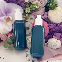 Flacon à poudre liquide à paroi épaisse de 30 ml, flacon carré de 50 ml pour essence et émulsion à couverture complète, flacon pulvérisateur à fine brume de 80 ml