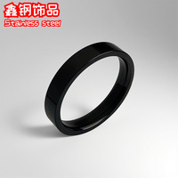 Bagues en acier titane noir simples et polyvalentes pour hommes et femmes, une bague tendance et cool pour Instagram