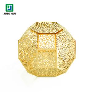 Pantalla de Lámpara Redonda de Metal Plano Hecha a Mano, Pantalla de Lámpara Dorada Tridimensional - Product Image 4