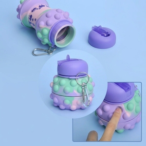Botol Air Silikon Lipat Kartun Anak-anak Bebas BPA Anti Bocor dengan Sedotan, Dapat Digunakan Kembali, Aman untuk Makanan, Mug Perjalanan untuk Sekolah dan Aktivitas Luar Ruangan - Product Image 4