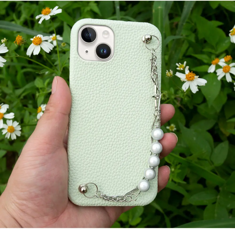 Hot Selling Mobile Bags Luxury Case Pearl Bracelet Cell Cover Wholesale For iphone 15 Pro Case For iphone 12 Pro Max Cover