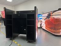 Pantalla LED a Todo Color Qray para Cabina de DJ, Podio, Adobe RGB 98%, HDR 1000:1, para Tiendas Minoristas y Salas de Exposiciones - Pantalla Frontal OEM/ODM