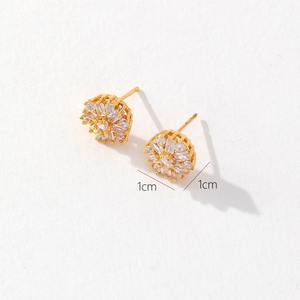 Nuevos pendientes elegantes de gama alta con pétalos para mujer, circonita brillante, moda de moda, luz, temperamento de lujo, aniversarios - Product Image 4