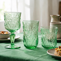 Veilige, zware glazen wijnglazen, handgemaakt, milieuvriendelijk, vaatwasserbestendig, 260ml, gekleurd roze, blauw, groen, paars, gegraveerd bloemenpatroon, vintage