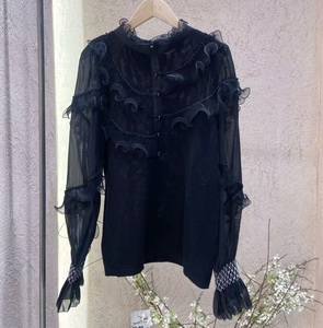 Nuovissimi maglioni <span class=keywords><strong>di</strong></span> moda 2025 autunno inverno top da donna <span class=keywords><strong>maglia</strong></span> <span class=keywords><strong>di</strong></span> alta qualità con volant in <span class=keywords><strong>pizzo</strong></span> Patchwork manica lunga bianco nero - Product Image 3