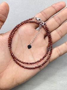 Collier ras du cou en grenat Hessonite, tendance, unisexe, avec micro-pierres, perles délicates, micro-facetté, bijoux minimalistes - Product Image 1