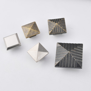Tirador de gabinete cuadrado de aleación de zinc, diseño minimalista, herraje duradero para muebles, pomo de un solo orificio - Product Image 4