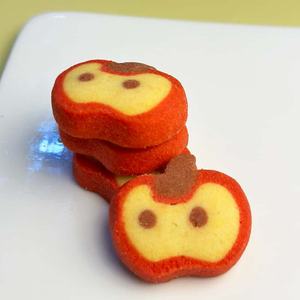 بسكويت أبل كرانش ثنائي اللون |   بسكويت فواكه جديد لعام 2026 |   وجبات خفيفة للأطفال من مخبز السوبر ماركت في علب فردية - Product Image 4