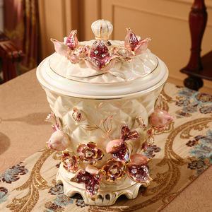 Cubo de basura de cerámica de estilo europeo Tamaño grande para uso doméstico Diseño retro de estilo americano. Adecuado para sala de estar, baño de cocina - Product Image 2