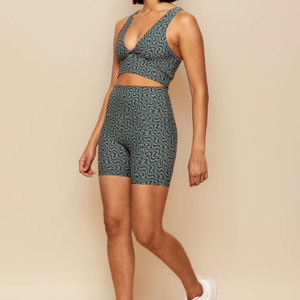 Pantalones cortos de motorista elásticos de cuatro vías hechos a medida, Sujetador deportivo de secado rápido que absorbe la humedad, conjuntos de ropa de Yoga - Product Image 1