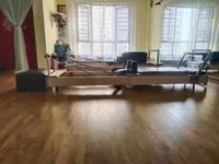 Matériel de Pilates : Reformer en bois massif de chêne, pliable, pour studio de fitness et yoga