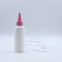 Personnalisation en gros 30ml 60ml 120ml bouteilles à presser de buse d'huile de cheveux pointues en plastique cylindrique avec bouchons torsadés