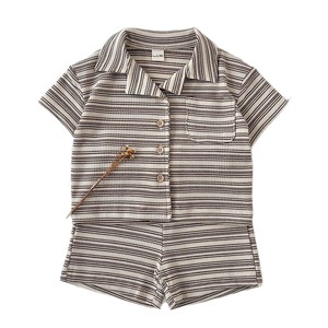 Abbigliamento per Bambini Stile Coreano, Nuovo Modello Estate 2026, Set Camicia e Pantaloncini in Poliestere a Righe Sottili per Bambini - Product Image 5