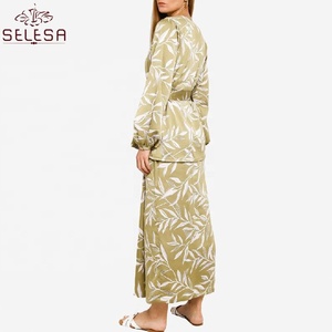 Ultima moda modello <span class=keywords><strong>Online</strong></span> Malaysia Floral Design Plus Size <span class=keywords><strong>donna</strong></span> Jilbab Baju Kurung abbigliamento islamico - Product Image 3