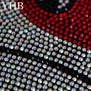 Yhb Tùy Chỉnh Của Riêng Bạn Rhinestone Thiết Kế Tùy Chỉnh Hotfix Rhinestone Truyền Nhiệt Motif Thiết Kế Cho Quần Áo