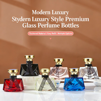 Flacon de parfum rectangulaire en verre épais mat rechargeable 30 ml avec pulvérisateur, étiquette personnalisée, OEM/ODM disponible, MOQ flexible professionnel