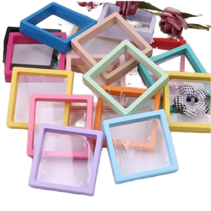 Elegante Scatola Portaoggetti Wen Play, Imballaggio Sigillato con Film PE Riciclabile per Espositore di Bracciali, Orecchini e Collane - Product Image 2