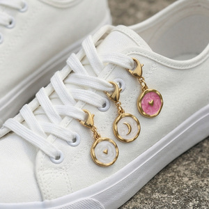 Colgantes Redondos con Cierre de Langosta, Diseño de Luna y Estrella, Bisel de Aleación de Zinc, Accesorios de Moda Unisex, Regalo, Venta al por Mayor - Product Image 4