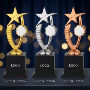 Trofeo Estrella Dorada, Plateada y Bronceada Modelo 705 con Base Grabada con Láser e Impresión UV, Premios para Juegos Deportivos, Acabado Plateado Duradero - Product Image 2