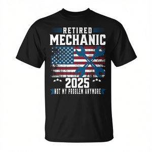 T-shirt d'ancien mécanicien avec drapeau américain 2025 – Je ne suis plus du tout concerné - Product Image 2