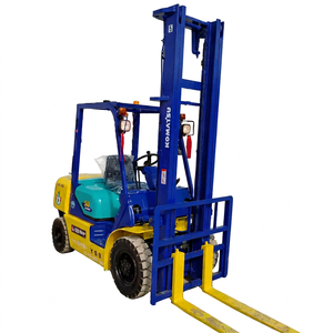 Montacargas Diésel Mini Komatsu de 3 Toneladas Hecho en Japón con Desplazamiento Lateral, Mástil de Tres Etapas, Altura de Horquilla de 3m, Montacargas Usado Todoterreno - Product Image 1