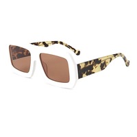 Lunettes de soleil oversize rétro audacieuses à monture plate en acétate pour femme avec protection UV400 pour la mode urbaine