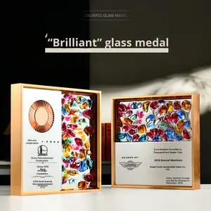 Plaque de récompense <span class=keywords><strong>en</strong></span> métal gravée à l'or, design personnalisé de luxe, vente <span class=keywords><strong>en</strong></span> gros, trophée <span class=keywords><strong>en</strong></span> cristal <span class=keywords><strong>d</strong></span>'<span class=keywords><strong>entreprise</strong></span> pour le sponsor du tournoi, souvenir - Product Image 2