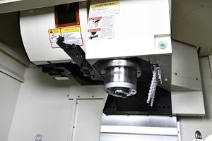 Centre d'usinage vertical de fraisage 3 axes de fraisage CNC SINTO VM1160S pour roues en alliage - Product Image 2