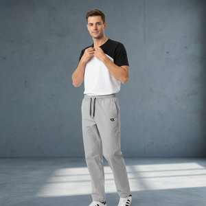 Pantalon de jogging décontracté pour homme, gris clair, léger, 100 % polyester, taille élastique, cordon de serrage, poches latérales, respirant, été - Product Image 4
