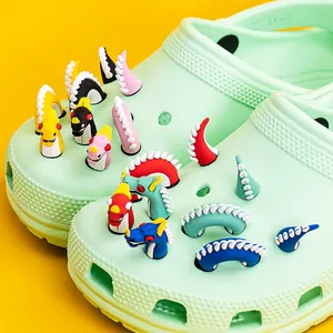 سحر الأحذية البلاستيكية مشبك 3D التنين التمساح والاكسسوارات مصمم سحر الجملة مخصص الديكور حذاء صالح هدية تسد