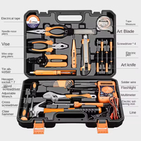 Coffret cadeau d'outils à main pour la maison avec jeu de douilles, clés et pinces