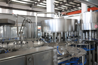 Machine automatique de rinçage, remplissage et bouchage à chaud RCGF24-24-6 pour ligne d'embouteillage de boissons
