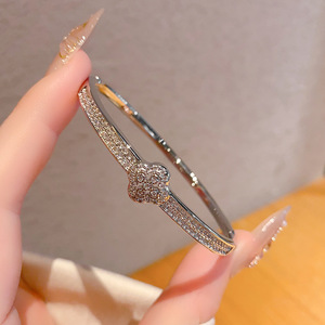 Bracelet fleur en diamant or et argent, bijoux pour femmes, cadeau, origine Yiwu, taille 5.21 2 - Product Image 3