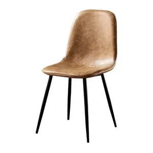 Chaise de salle à manger élégante avec pieds en fer noir et accoudoirs en cuir - Product Image 3