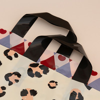 Sac en plastique personnalisé avec logo, pour vêtements, cadeaux, vente au détail, vente en gros, sac en plastique robuste avec poignée à boucle, haute qualité