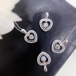 Collana con Ciondolo a Cuore Vuoto per Donne, Stile Dolce, Regalo di San Valentino, Gioiello da Indossare con Maglione - Product Image 1