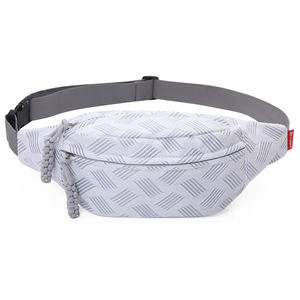 Riñonera Deportiva Ligera Unisex al por Mayor con Cierre de Cremallera, Estilo Japonés, Gran Capacidad, Mochila Cruzada de Pecho - Product Image 1