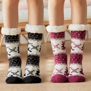 Chaussettes longues en polaire sherpa pour femmes, filles, Noël, tricotées, chaudes, d'hiver, pour l'intérieur, avec antidérapants - Product Image 3