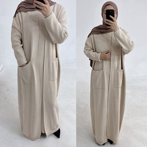 Sharut Dubai modesto islamico di lusso invernale <span class=keywords><strong>turco</strong></span> modesto Abaya musulmano da donna <span class=keywords><strong>cappotto</strong></span> maglione di lana lavorato a maglia con abito interno Abaya Set - Product Image 4