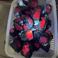 Vente en gros de rubis afghan de haute qualité en cristal zoisite pierre brute cristal naturel artisanat spécimen de quartz de guérison pour la décoration