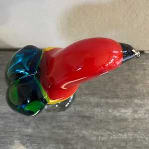 Figurine de perroquet en verre soufflé à la main, sculpture animale colorée, pièce d'art décorative, petit monde en verre fait main - Product Image 3