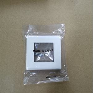 Cadre de <span class=keywords><strong>plaque</strong></span> murale de type 86 avec 2 inserts Façade de réseau 48x24mm pour les applications Cat6 UTP Module de câble réseau - Product Image 5